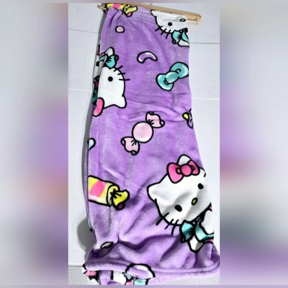 Hello Kitty Silk Touch Throw Blanket 50x70 Purple Candy Kitty Sanrio Plush NWT
